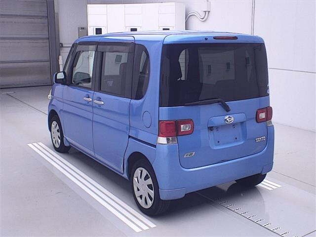 DAIHATSU TANTO 2012