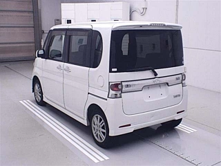 DAIHATSU TANTO 2010