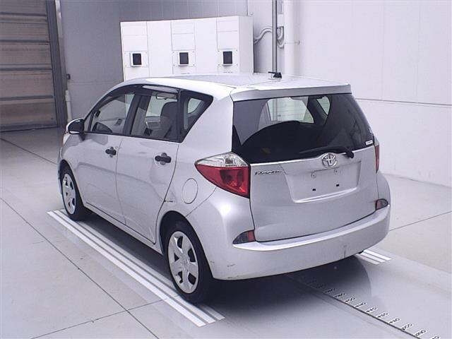 TOYOTA RACTIS 2014