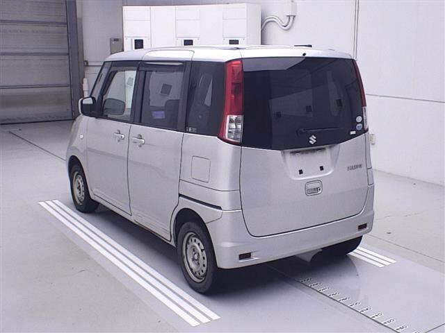 SUZUKI PALETTE 2011