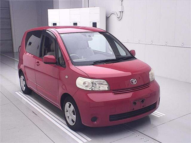 TOYOTA PORTE 2010