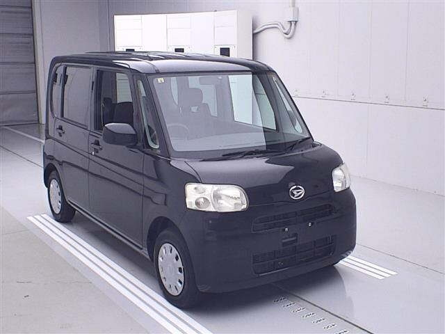 DAIHATSU TANTO 2010