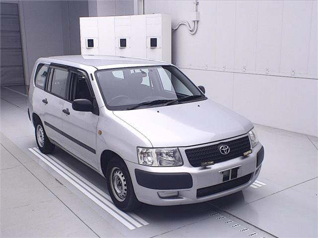 TOYOTA SUCCEED 2010