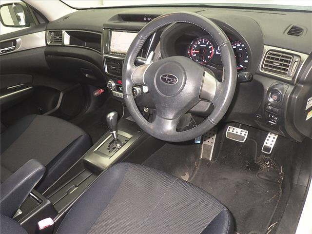 SUBARU EXIGA 2012