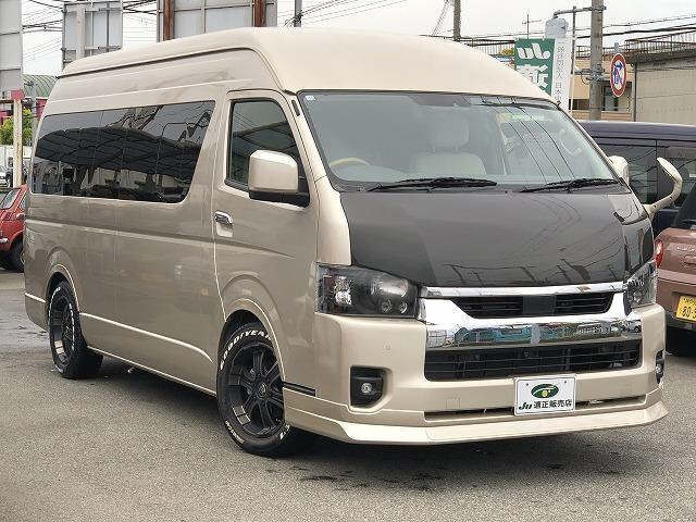 TOYOTA HIACE 2023