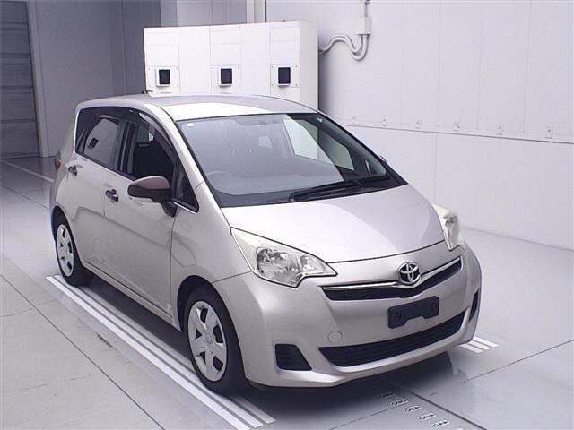 TOYOTA RACTIS 2012