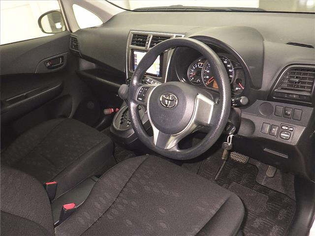 TOYOTA RACTIS 2012