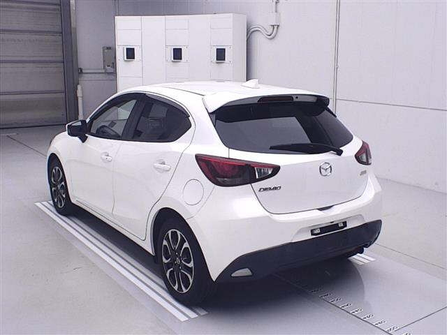MAZDA DEMIO 2014