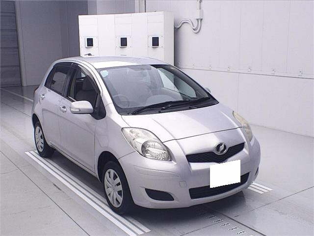 TOYOTA VITZ 2009