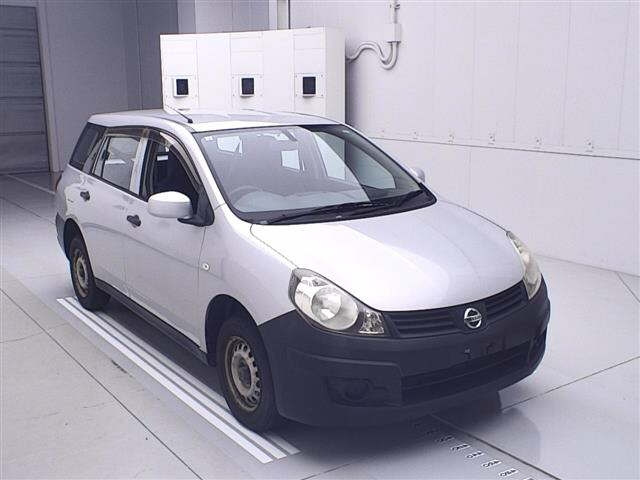 NISSAN AD 2013