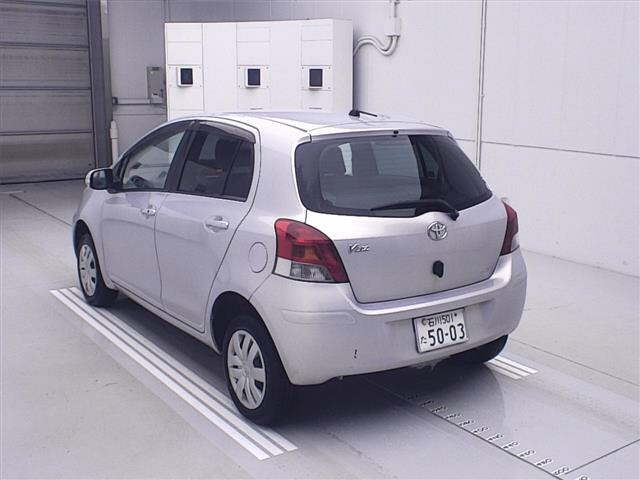 TOYOTA VITZ 2009
