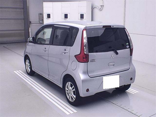 MITSUBISHI EK WAGON 2013