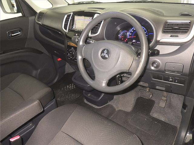 MITSUBISHI DELICA D2 2011