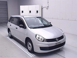NISSAN AD 2010