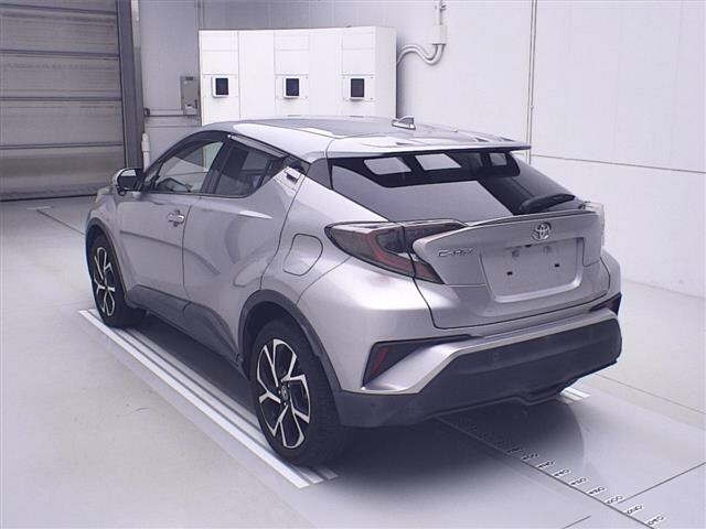 TOYOTA C-HR 2017
