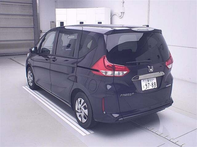 HONDA FREED 2023