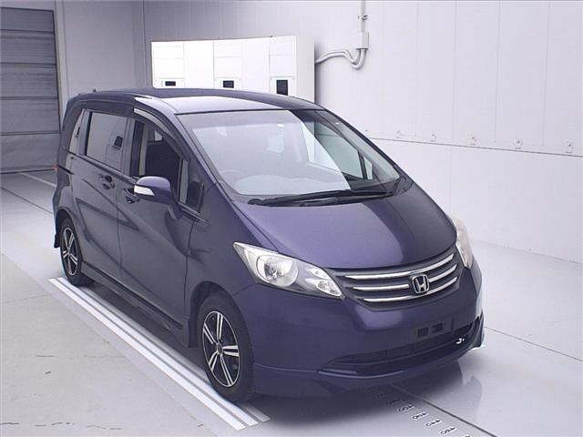 HONDA FREED 2010
