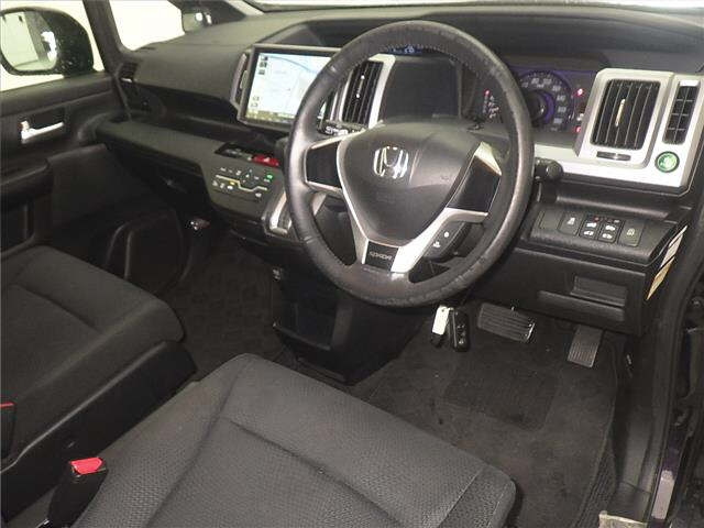 HONDA STEP WAGON 2013
