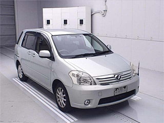 TOYOTA RAUM 2008
