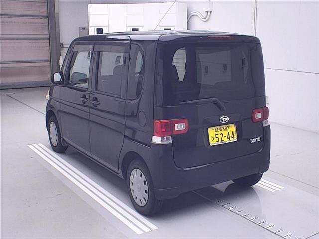 DAIHATSU TANTO 2008