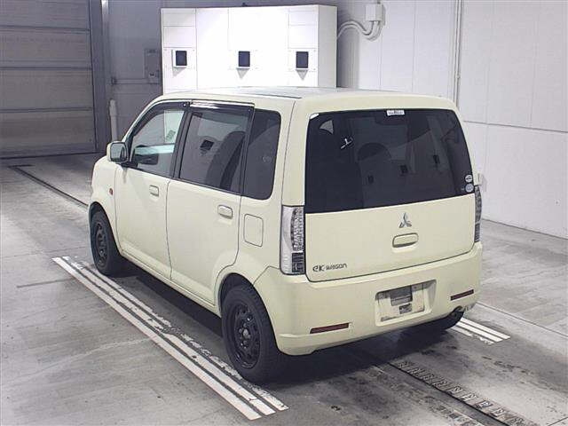 MITSUBISHI EK WAGON 2011