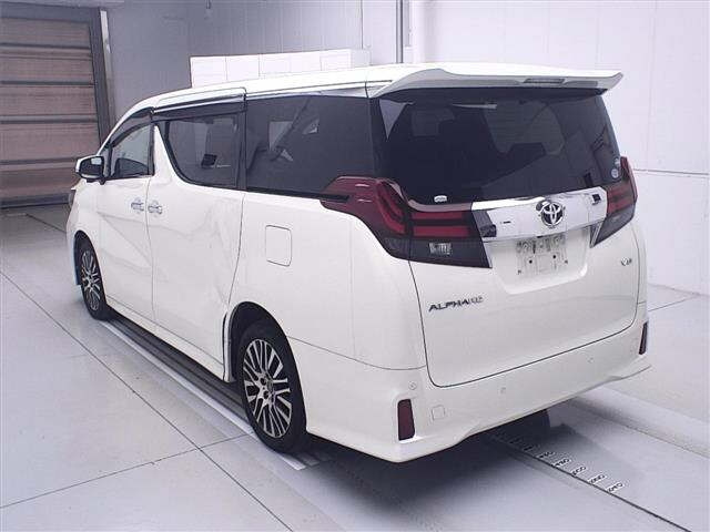 TOYOTA ALPHARD 2015