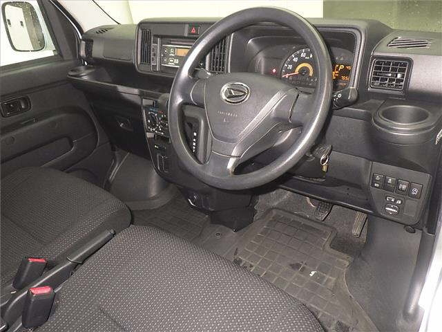 DAIHATSU HIJET VAN 2018