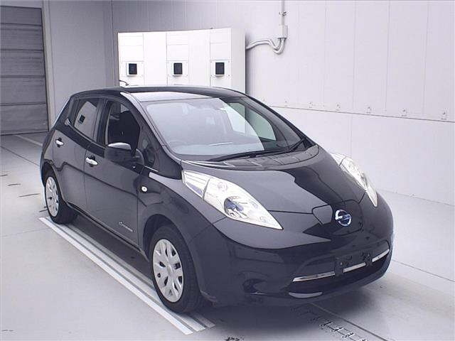 NISSAN LEAF 2015