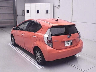 TOYOTA AQUA 2013