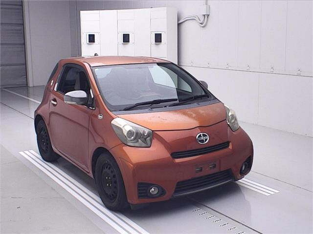 TOYOTA IQ 2010