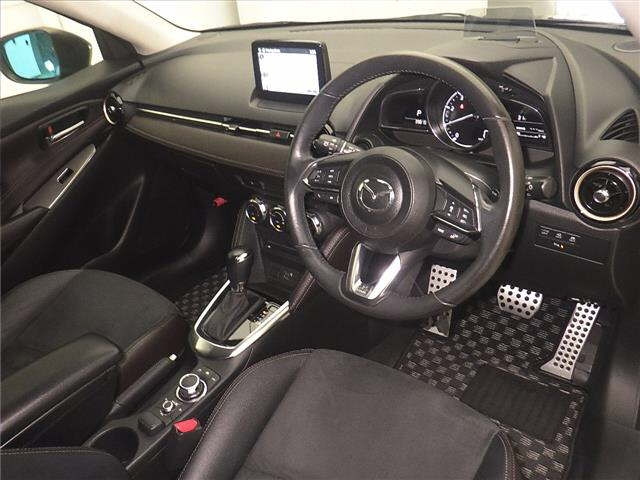 MAZDA DEMIO 2017