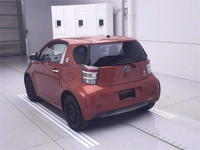 TOYOTA IQ 2010