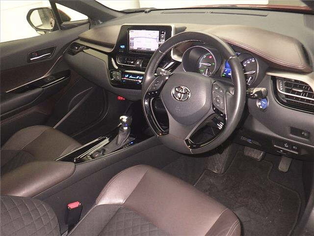 TOYOTA C-HR 2017