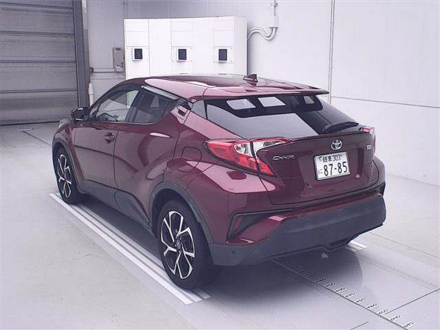 TOYOTA C-HR 2017