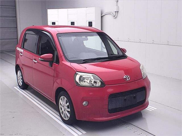 TOYOTA PORTE 2012