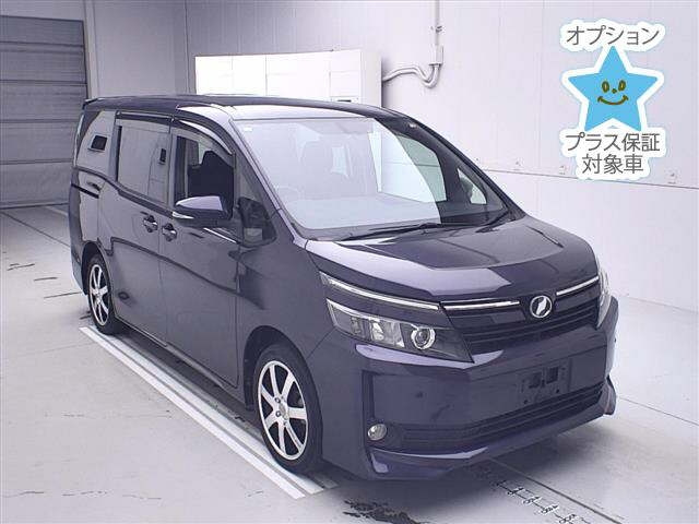 TOYOTA VOXY 2014