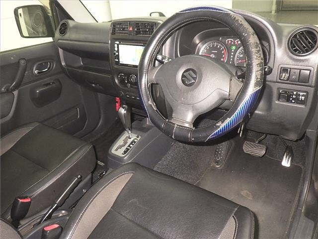 SUZUKI JIMNY 2012