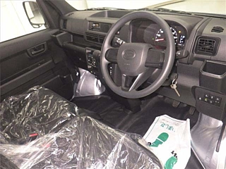 DAIHATSU HIJET VAN 2024