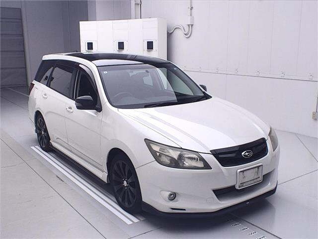 SUBARU EXIGA 2013