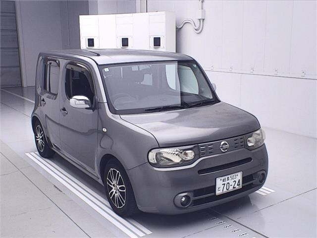 NISSAN CUBE 2010