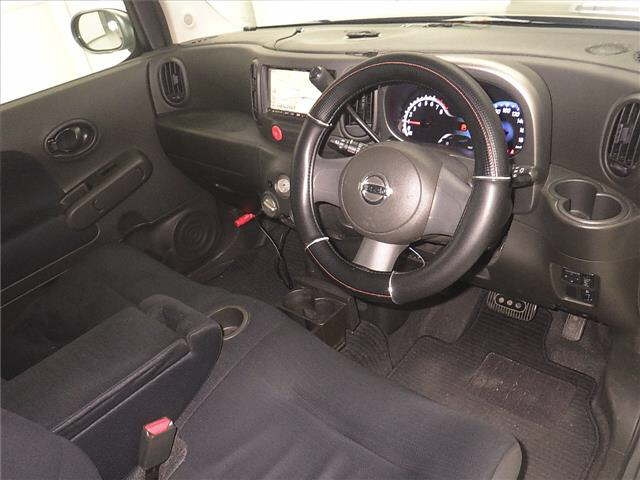 NISSAN CUBE 2010