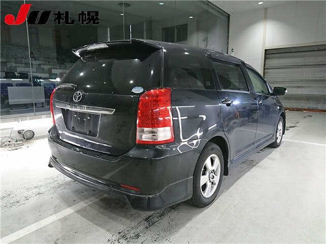 TOYOTA WISH 2008