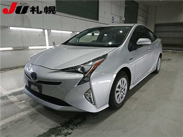 TOYOTA PRIUS 2018