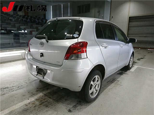 TOYOTA VITZ 2009