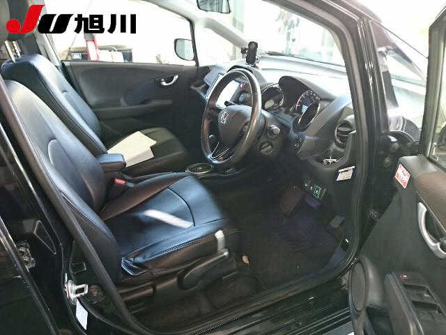 HONDA FIT SHUTTLE 2013