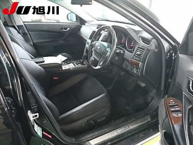 TOYOTA MARK X 2016