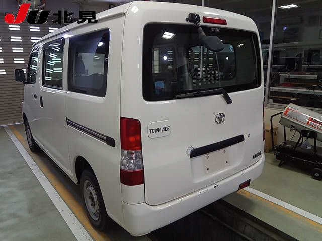 TOYOTA TOWN ACE VAN 2015