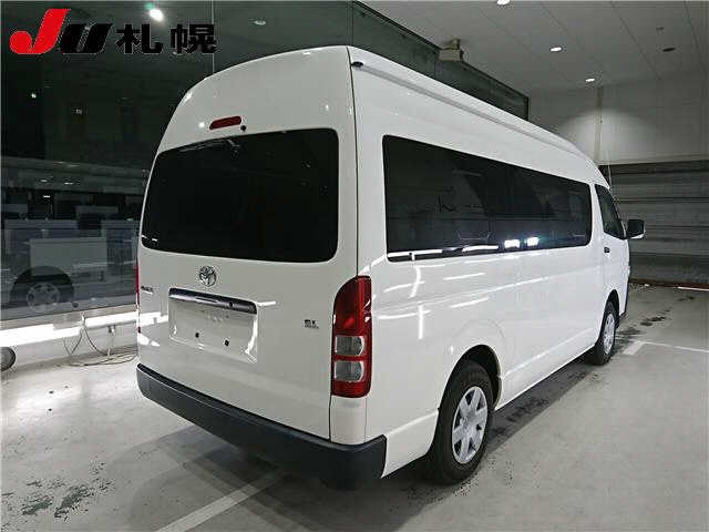 TOYOTA HIACE 2014