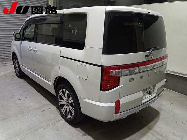MITSUBISHI DELICA D5 2021