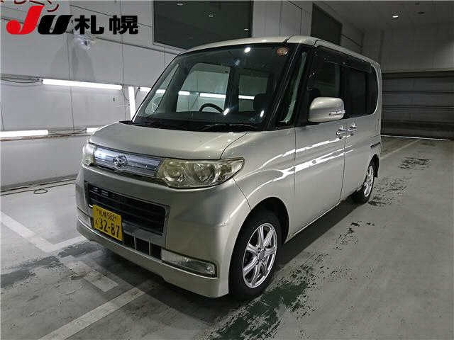 DAIHATSU TANTO 2009